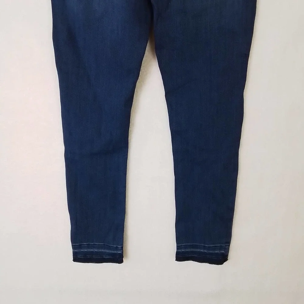 OshKosh Mid Rise Jegging Girl's‎ Size 14 in Dark Wash Denim